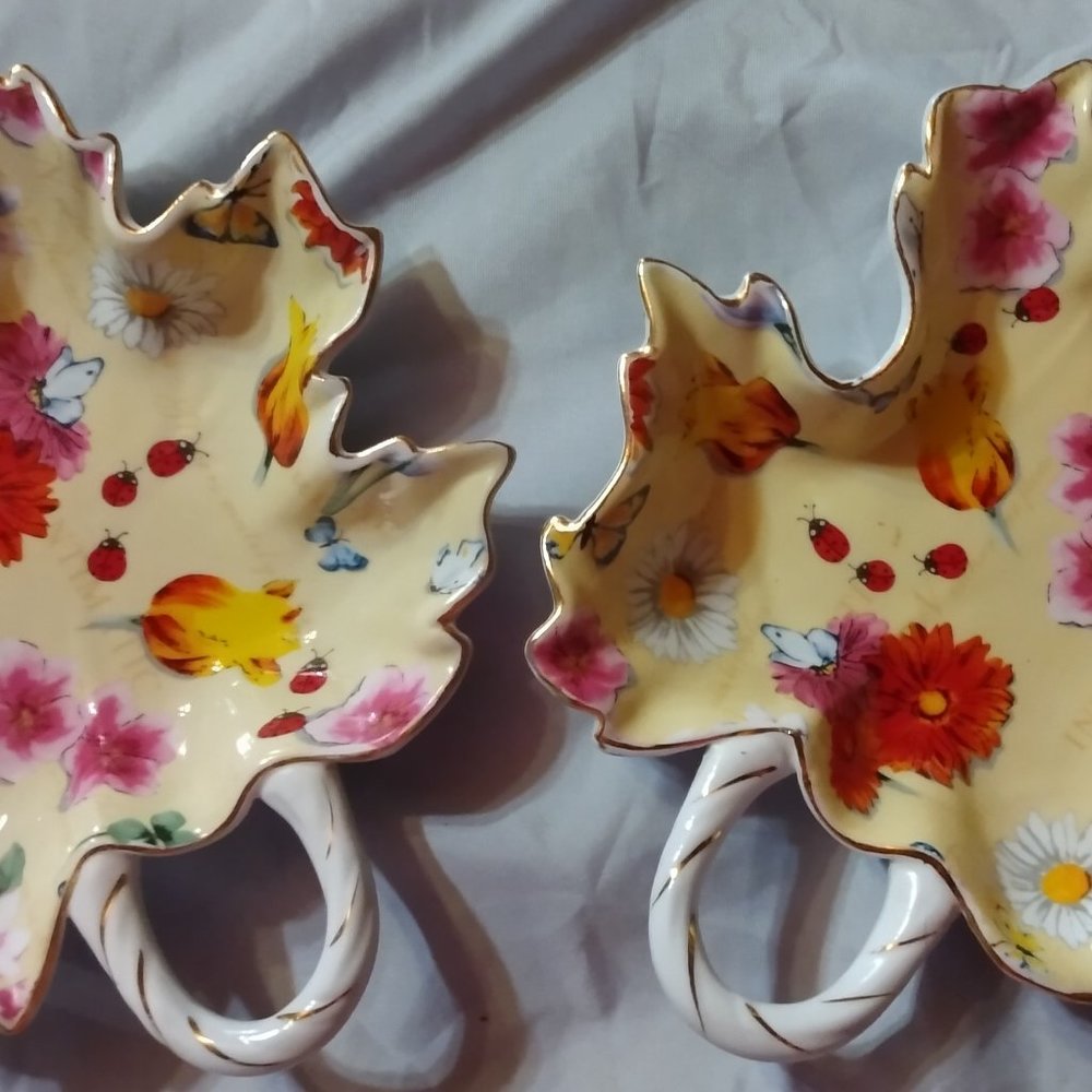 Leaf dishes